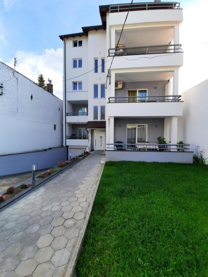 Divizija Lux Apartments Belgrad Exterior foto